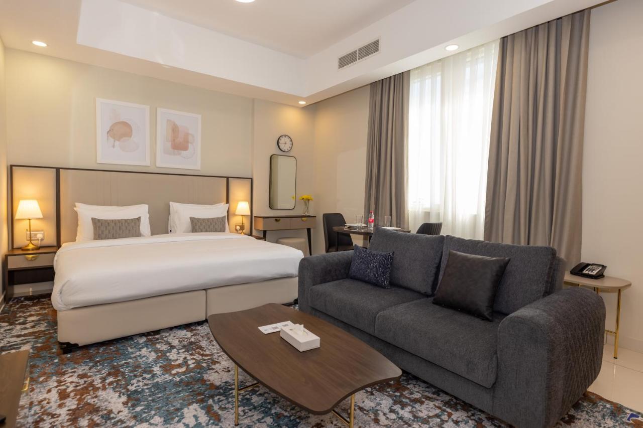 Platinum Coast Hotel Apartments Φουτζάυρα Εξωτερικό φωτογραφία A room at the hotel